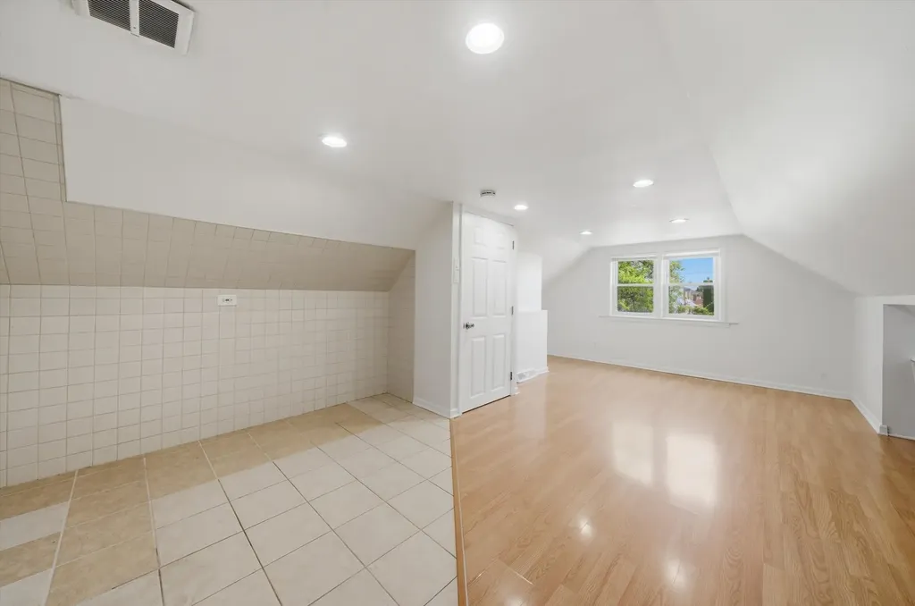 5134 South Laporte Avenue Chicago IL 60638