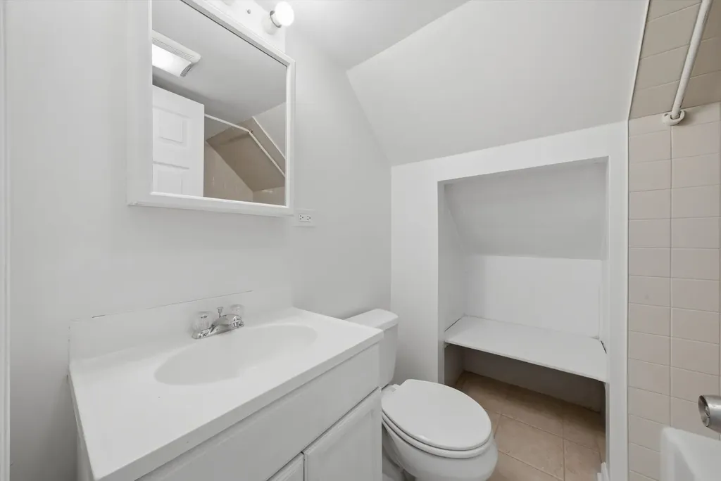5134 South Laporte Avenue Chicago IL 60638
