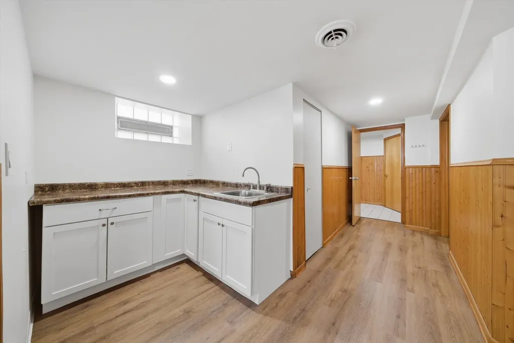 5134 South Laporte Avenue Chicago IL 60638