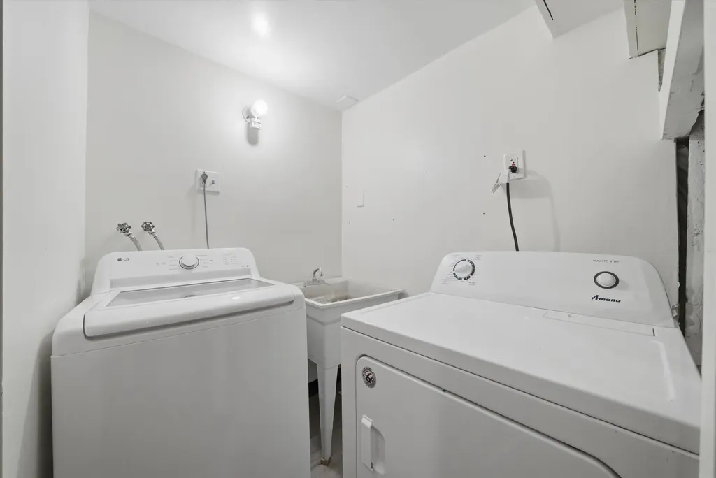 5134 South Laporte Avenue Chicago IL 60638
