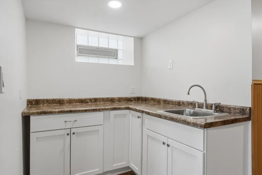 5134 South Laporte Avenue Chicago IL 60638