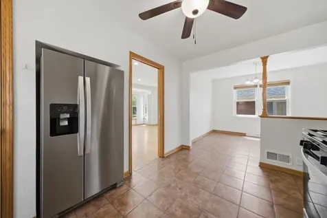 5134 South Laporte Avenue Chicago IL 60638