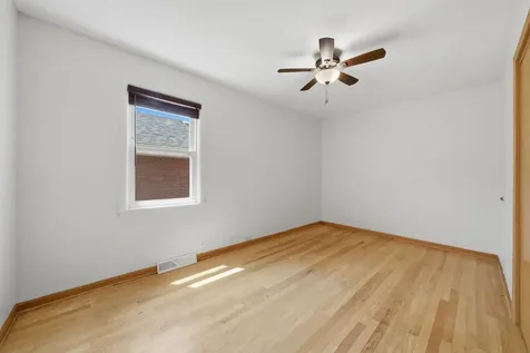 5134 South Laporte Avenue Chicago IL 60638