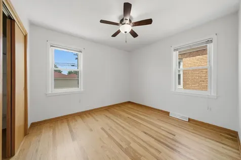 5134 South Laporte Avenue Chicago IL 60638