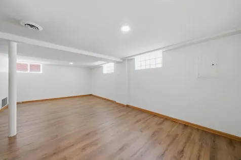 5134 South Laporte Avenue Chicago IL 60638