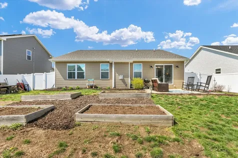 712 Cates Drive Mahomet IL 61853
