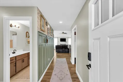 712 Cates Drive Mahomet IL 61853