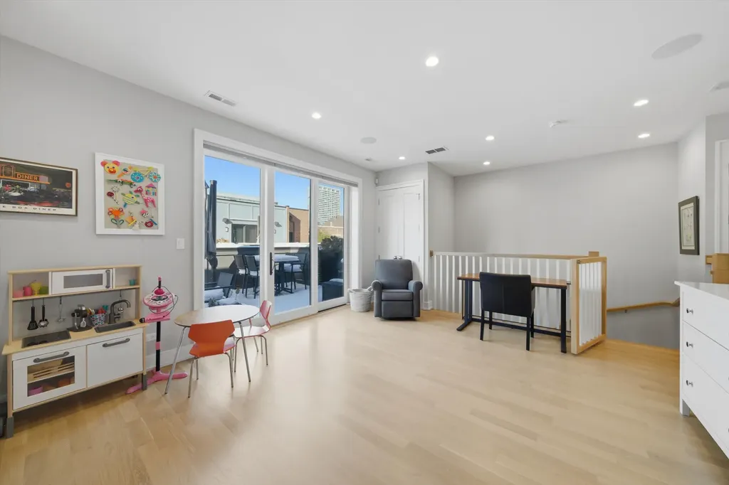312 East Cullerton Street Chicago IL 60616