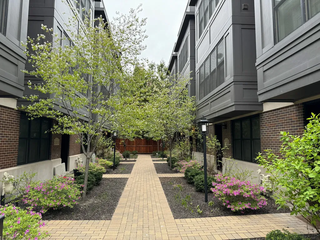 312 East Cullerton Street Chicago IL 60616