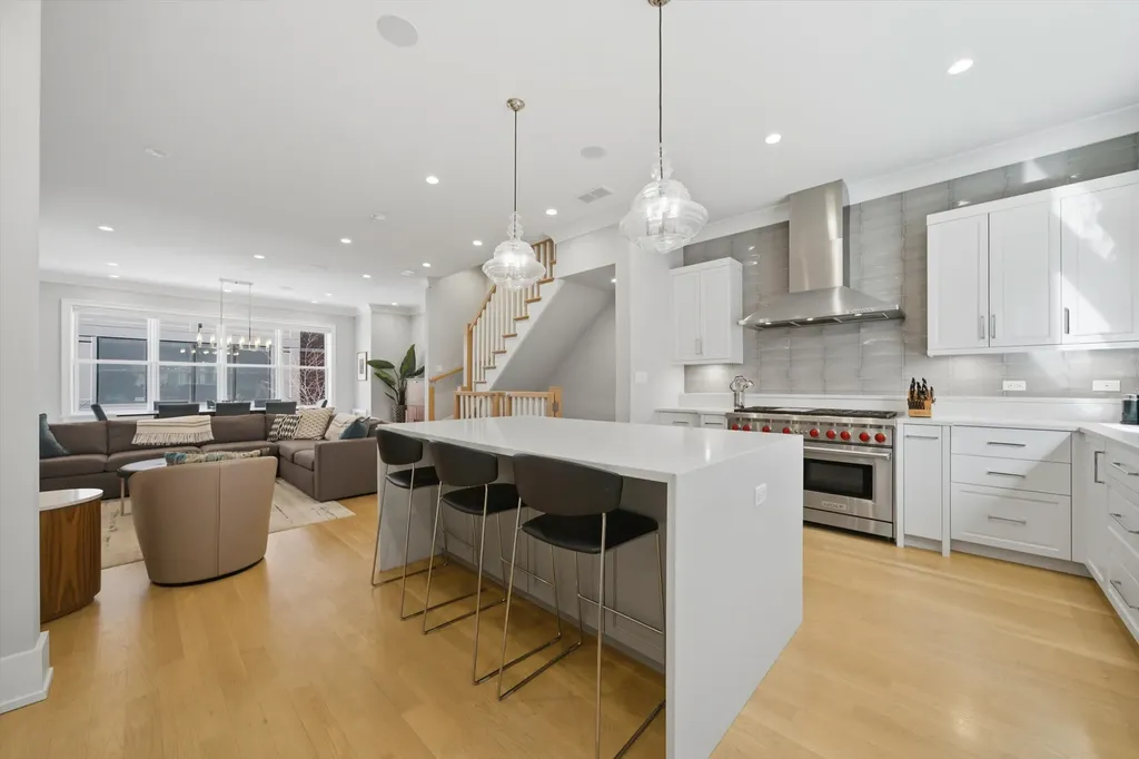 312 East Cullerton Street Chicago IL 60616