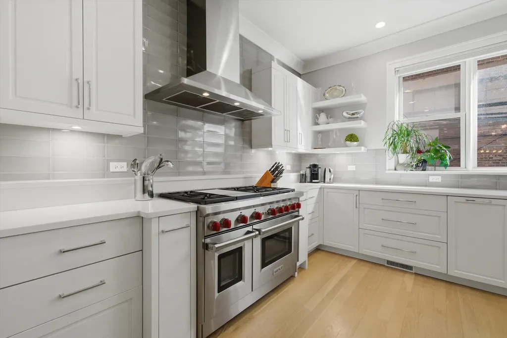 312 East Cullerton Street Chicago IL 60616