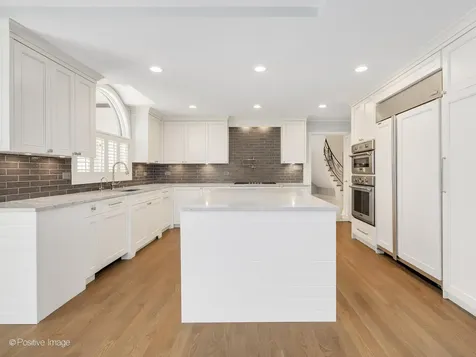 1604 Burr Ridge Club Burr Ridge IL 60527