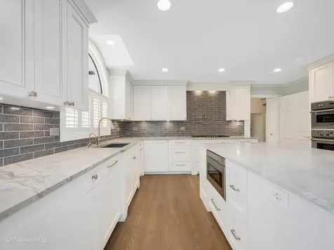 1604 Burr Ridge Club Burr Ridge IL 60527