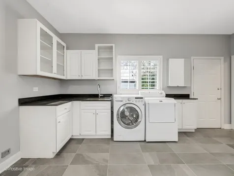 1604 Burr Ridge Club Burr Ridge IL 60527