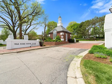 1604 Burr Ridge Club Burr Ridge IL 60527