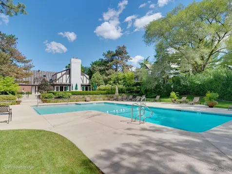 1604 Burr Ridge Club Burr Ridge IL 60527
