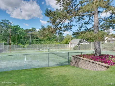 1604 Burr Ridge Club Burr Ridge IL 60527