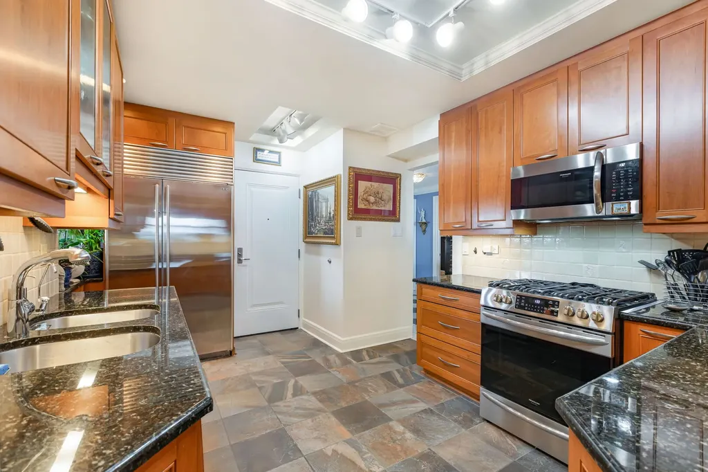 3730 North Lake Shore Drive Chicago IL 60613