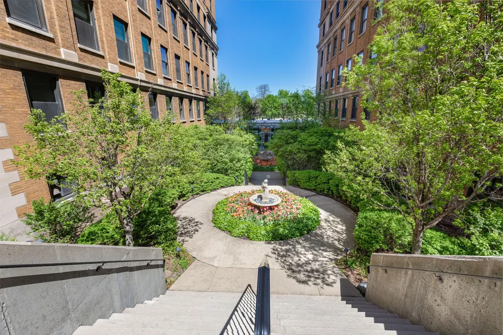 3730 North Lake Shore Drive Chicago IL 60613
