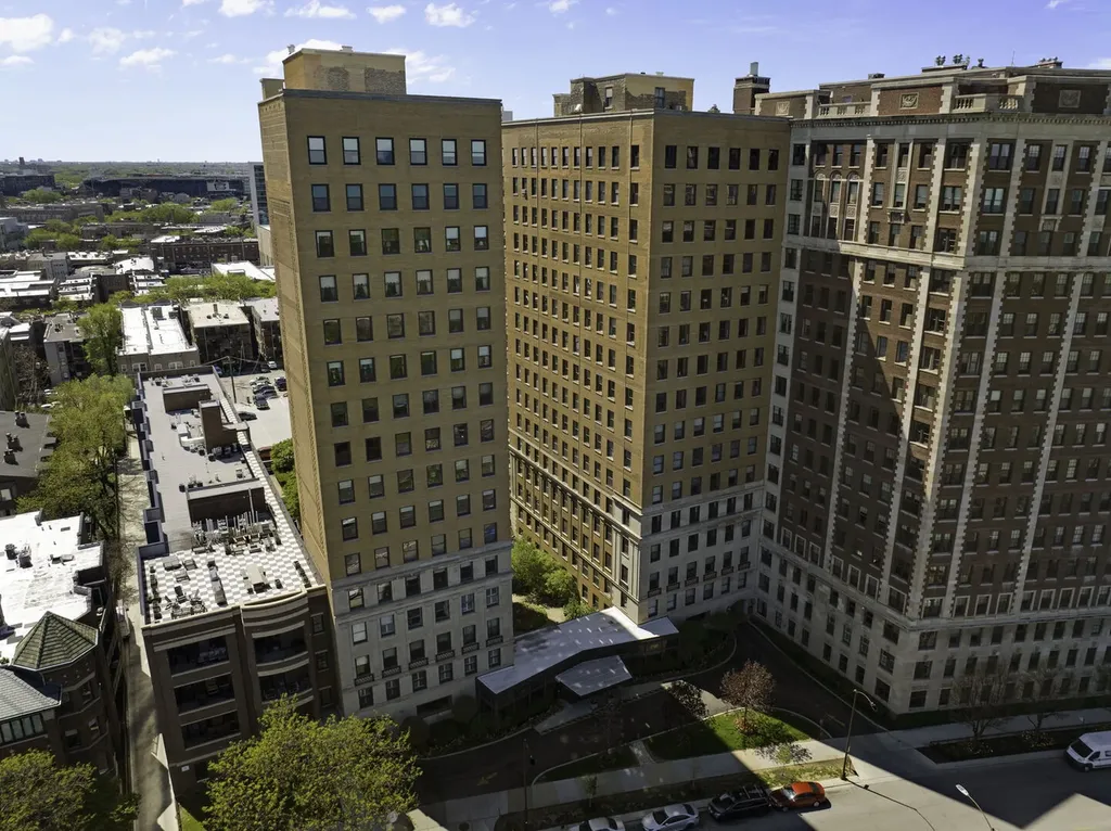 3730 North Lake Shore Drive Chicago IL 60613