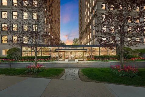3730 North Lake Shore Drive Chicago IL 60613