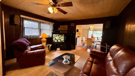539 East 169th Street South Holland IL 60473