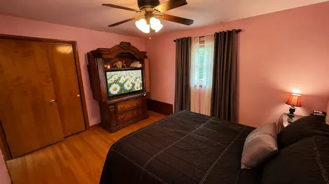 539 East 169th Street South Holland IL 60473