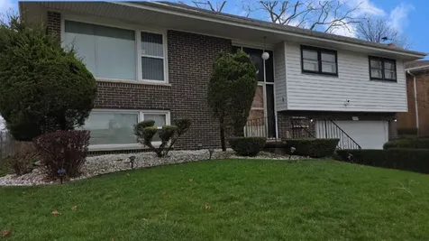 539 East 169th Street South Holland IL 60473