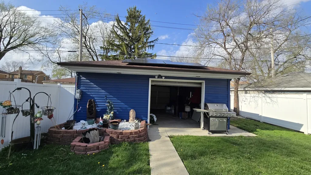 3352 West 84th Street Chicago IL 60652