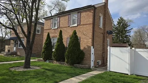 3352 West 84th Street Chicago IL 60652