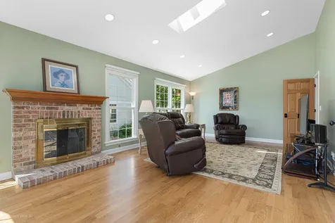17325 West Westwind Drive Gurnee IL 60031