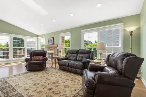 17325 West Westwind Drive Gurnee IL 60031