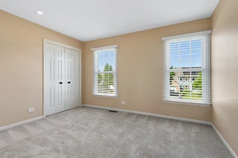 17325 West Westwind Drive Gurnee IL 60031