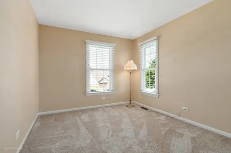 17325 West Westwind Drive Gurnee IL 60031
