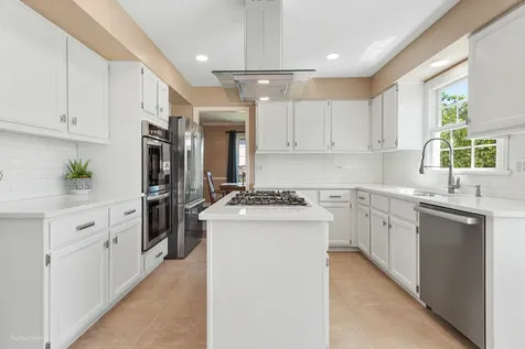 17325 West Westwind Drive Gurnee IL 60031