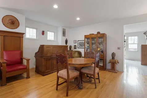 4922 South Cornell Avenue Chicago IL 60615