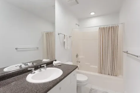 4922 South Cornell Avenue Chicago IL 60615