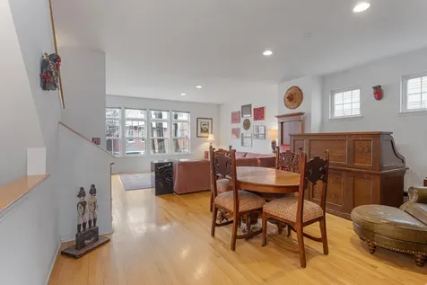 4922 South Cornell Avenue Chicago IL 60615