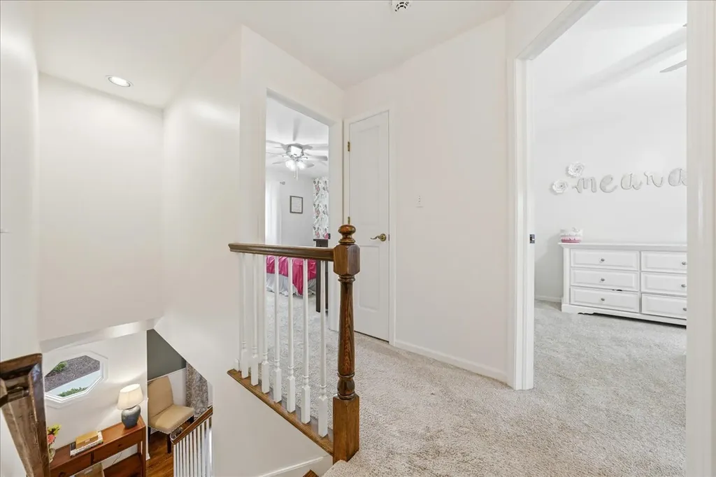 334 East Mckenna Court Elmhurst IL 60126