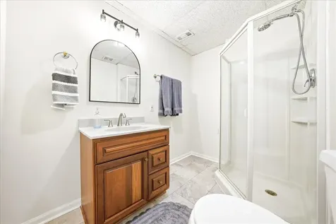 334 East Mckenna Court Elmhurst IL 60126