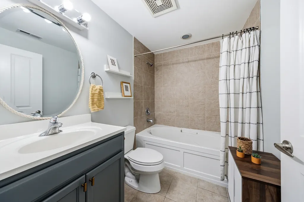 500 North Damen Avenue Chicago IL 60622