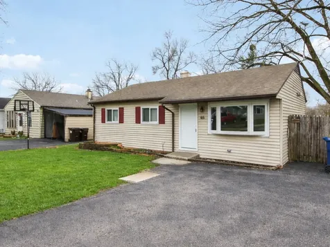 65 Della Street Crystal Lake IL 60014