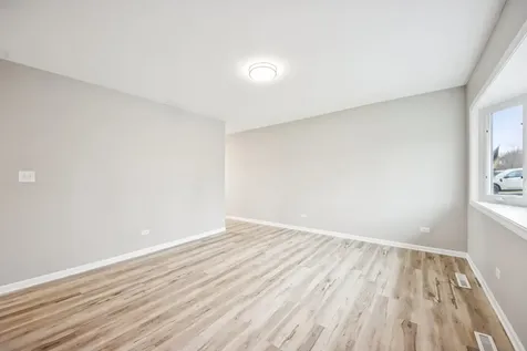65 Della Street Crystal Lake IL 60014