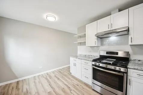 65 Della Street Crystal Lake IL 60014