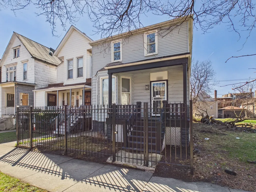 7122 South Champlain Avenue Chicago IL 60619