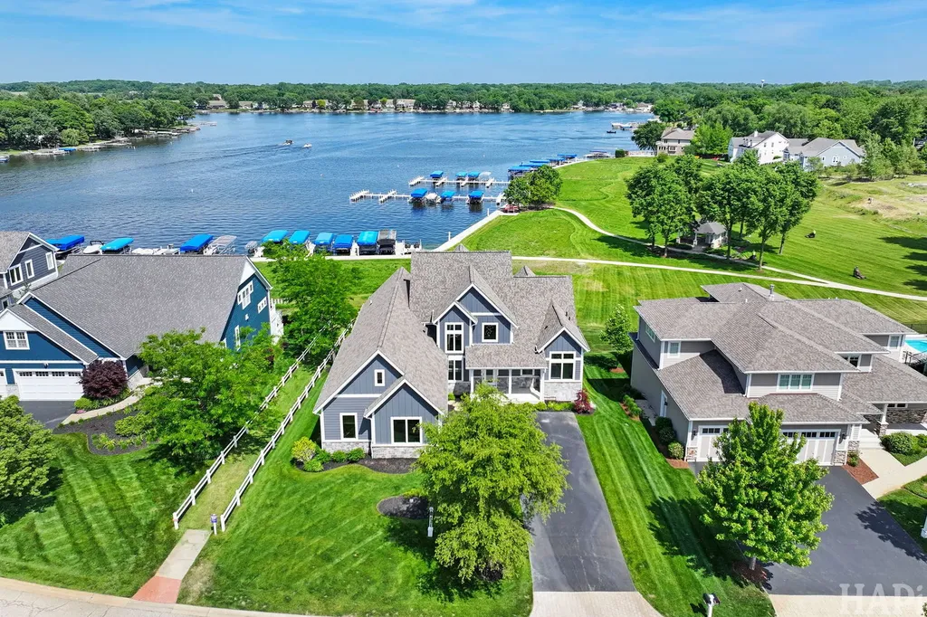 40561 North North Newport Drive Antioch IL 60002