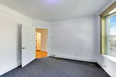 7041 South Eberhart Avenue Chicago IL 60637