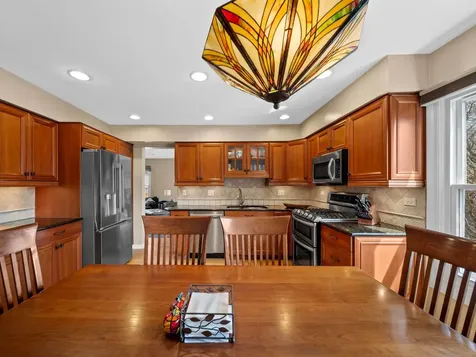 405 Caren Drive Buffalo Grove IL 60089