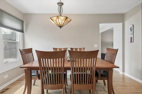 405 Caren Drive Buffalo Grove IL 60089