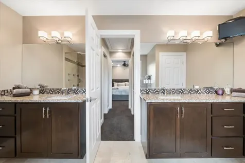 405 Caren Drive Buffalo Grove IL 60089